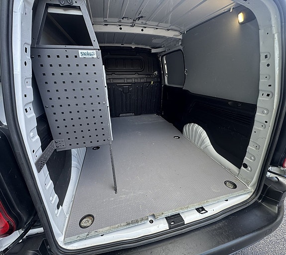 Opel Combo 18 of 22
