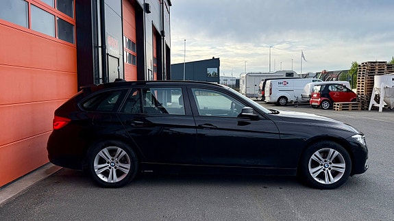 BMW 320d 4 of 19