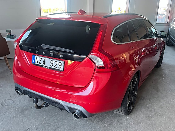 Volvo V60 3 of 5