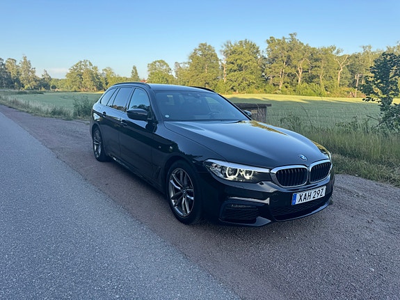 BMW 520d 3 of 5