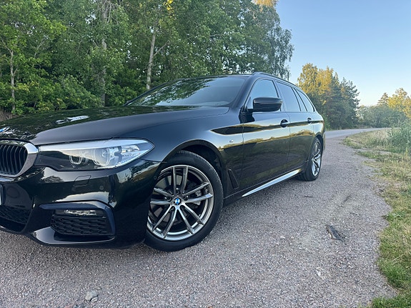 BMW 520d 4 of 5