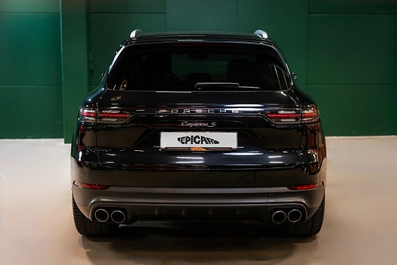 Porsche Cayenne S 8 of 24