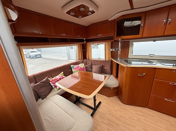 Tabbert Puccini 580 Spec / ALDE vattenburen värme! Rymlig fransk bädd! Vinteranpassad! Stor U-soffa! 2 of 5