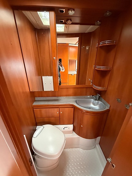 Tabbert Puccini 580 Spec / ALDE vattenburen värme! Rymlig fransk bädd! Vinteranpassad! Stor U-soffa! 13 of 18