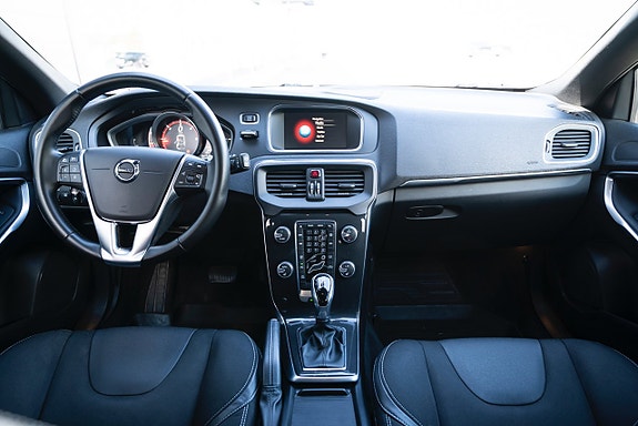 Volvo V40 17 of 18