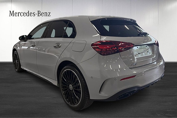 Mercedes-Benz A250 e 3 of 5