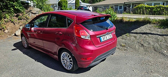 Ford Fiesta 4 of 4