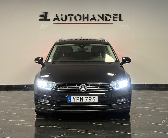 Volkswagen Passat 2 of 5