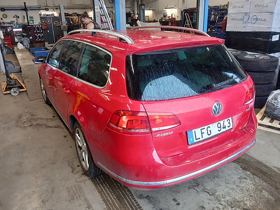 Volkswagen Passat 4 of 5
