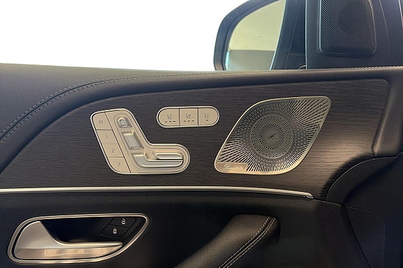 Mercedes-Benz GLS450 d 29 of 30