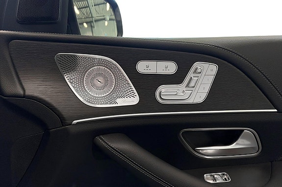 Mercedes-Benz GLS450 d 30 of 30