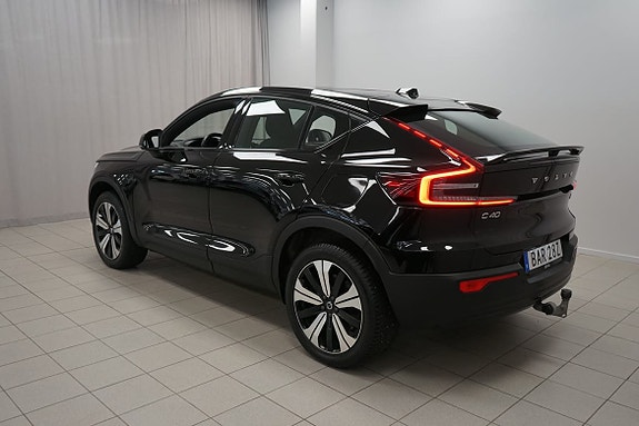 Volvo C40 2 of 5