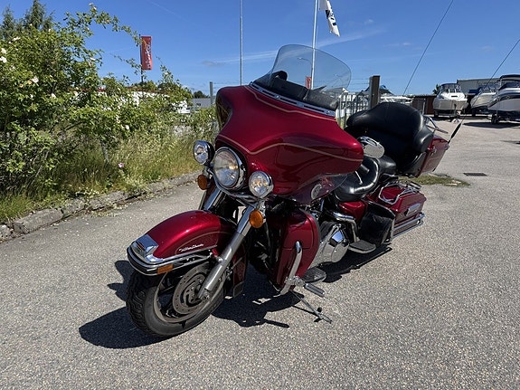 Harley-Davidson Electra Glide Ultra Classic 1.4 3 of 5