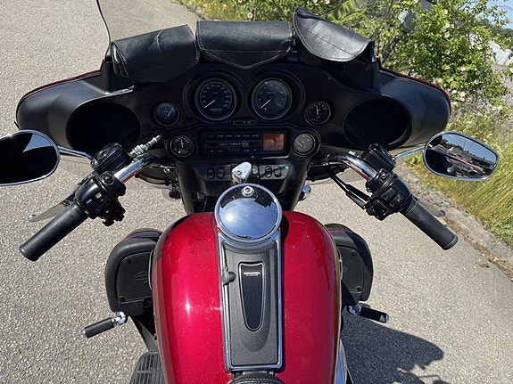 Harley-Davidson Electra Glide Ultra Classic 1.4 9 of 11