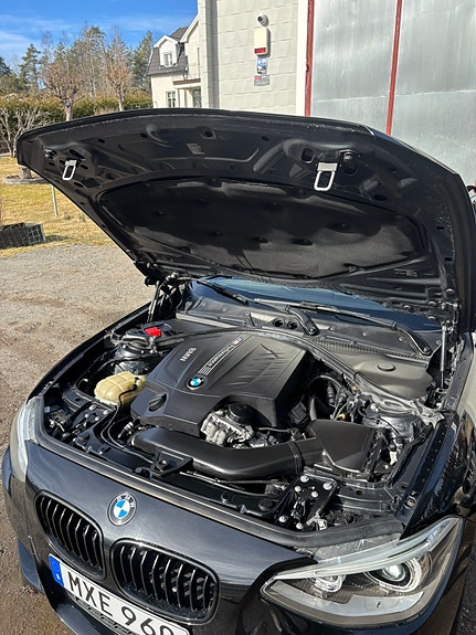 BMW M135i 2 of 5