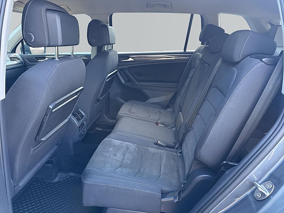 Volkswagen Tiguan Allspace 12 of 26