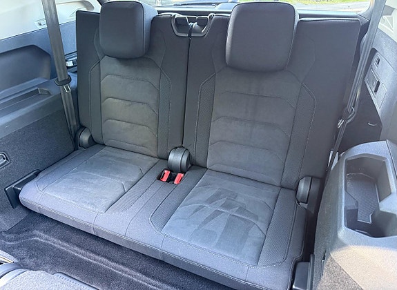 Volkswagen Tiguan Allspace 13 of 26
