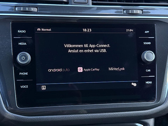 Volkswagen Tiguan Allspace 17 of 26