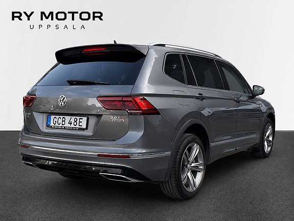 Volkswagen Tiguan Allspace 4 of 5