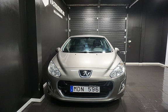 Peugeot 308 2 of 20