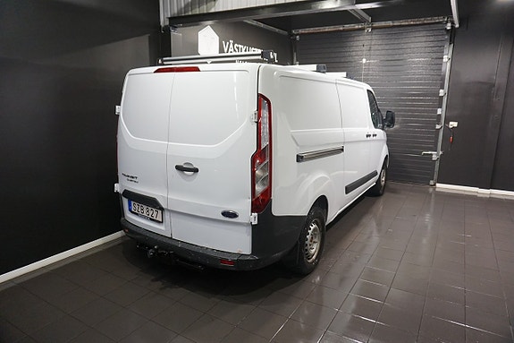 Ford Transit Custom 8 of 21