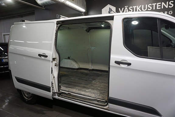 Ford Transit Custom 10 of 21