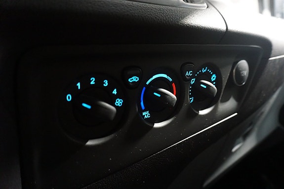 Ford Transit Custom 19 of 21