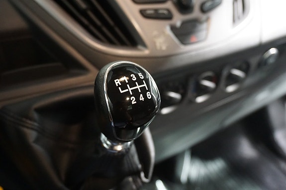Ford Transit Custom 14 of 21