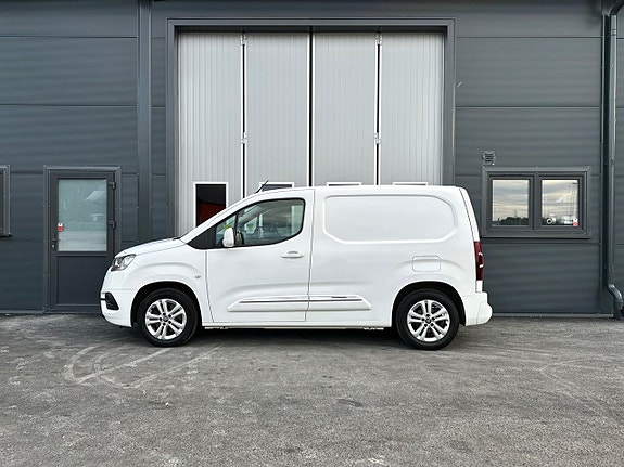 Toyota Proace City 3 of 5