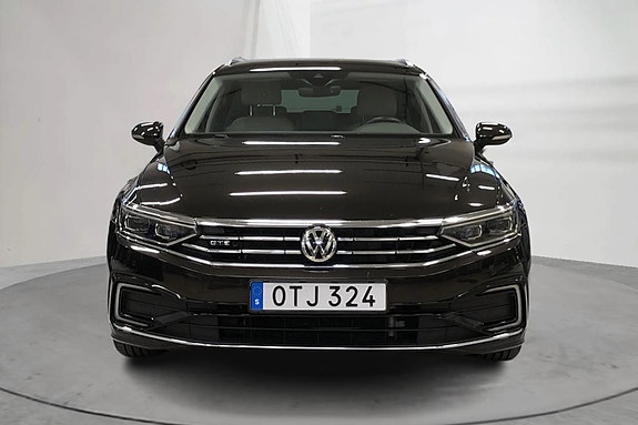Volkswagen Passat 5 of 5
