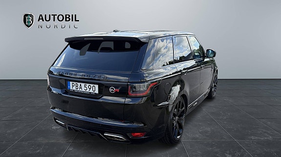 Land Rover Range Rover Sport 4 of 5
