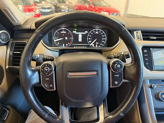Land Rover Range Rover Sport 28 of 28
