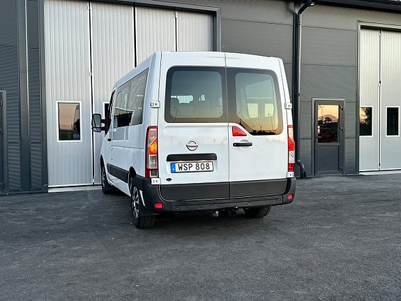 Nissan NV400 6 of 10