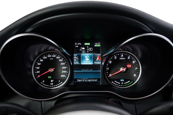 Mercedes-Benz C300 13 of 25