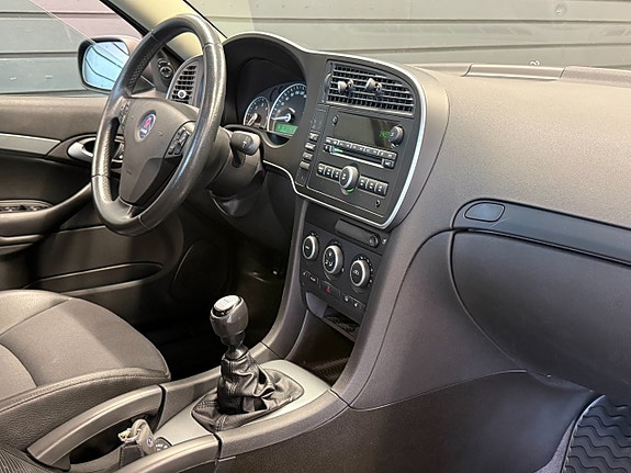 Saab 9-3 13 of 16
