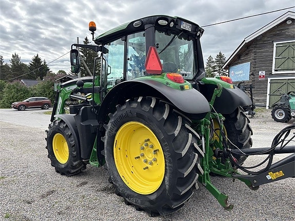 John Deere 6090M med Ålö Q5s-Lastare 4 of 6