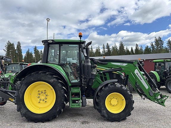 John Deere 6090M med Ålö Q5s-Lastare