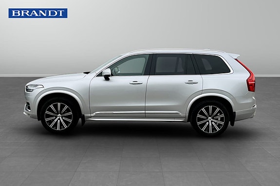 Volvo XC90 3 of 5