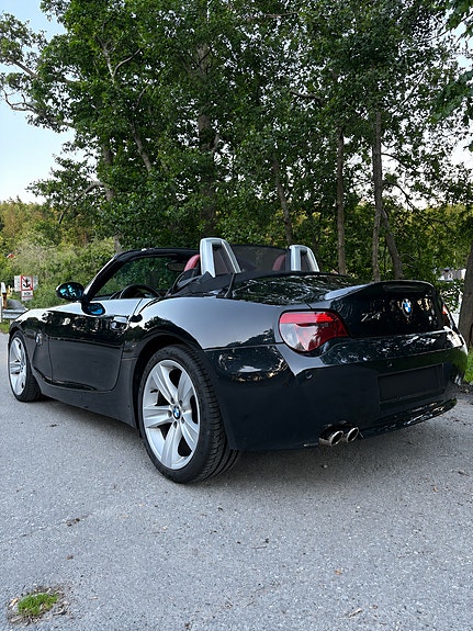 BMW Z4 2 of 5