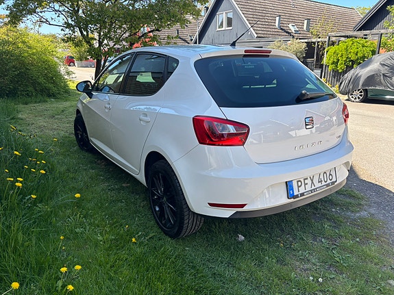 Seat Ibiza 4 of 5