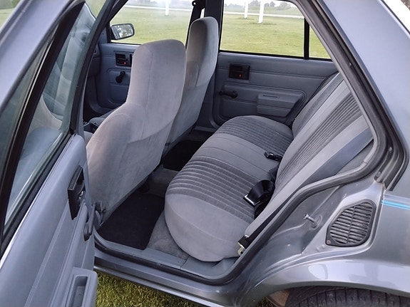 Chevrolet Cavalier 10 of 15