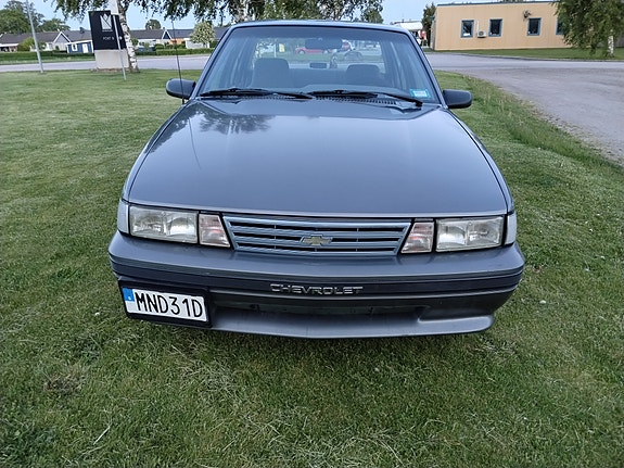 Chevrolet Cavalier 4 of 5