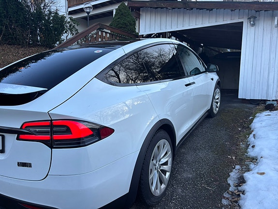 Tesla Model X 2 of 5