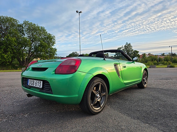 Toyota MR2 5 of 5