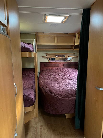 KABE Kabe Safir GLE KS 2008 – Barnkammare – Nya däck – Förtält- Lastvikt 230 kg 8 of 10