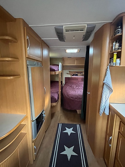 KABE Kabe Safir GLE KS 2008 – Barnkammare – Nya däck – Förtält- Lastvikt 230 kg 7 of 10