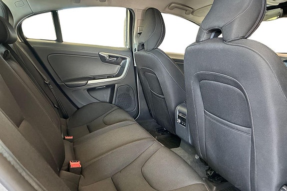 Volvo S60 9 of 21