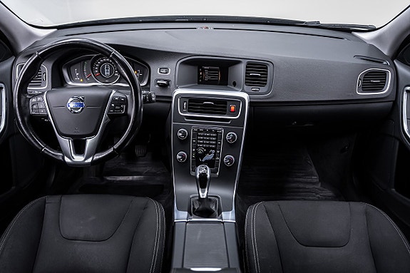 Volvo V60 24 of 27