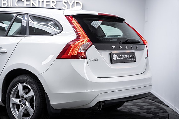 Volvo V60 12 of 27