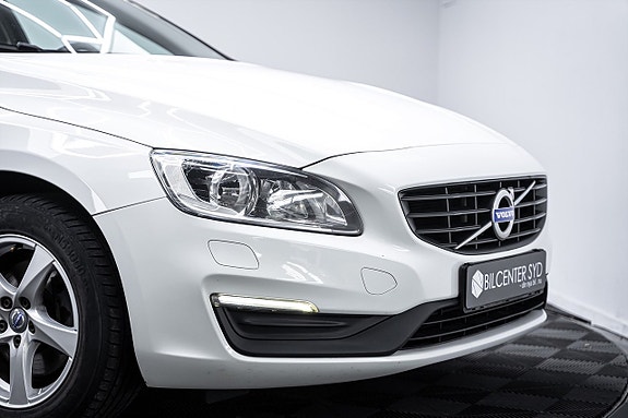 Volvo V60 5 of 5